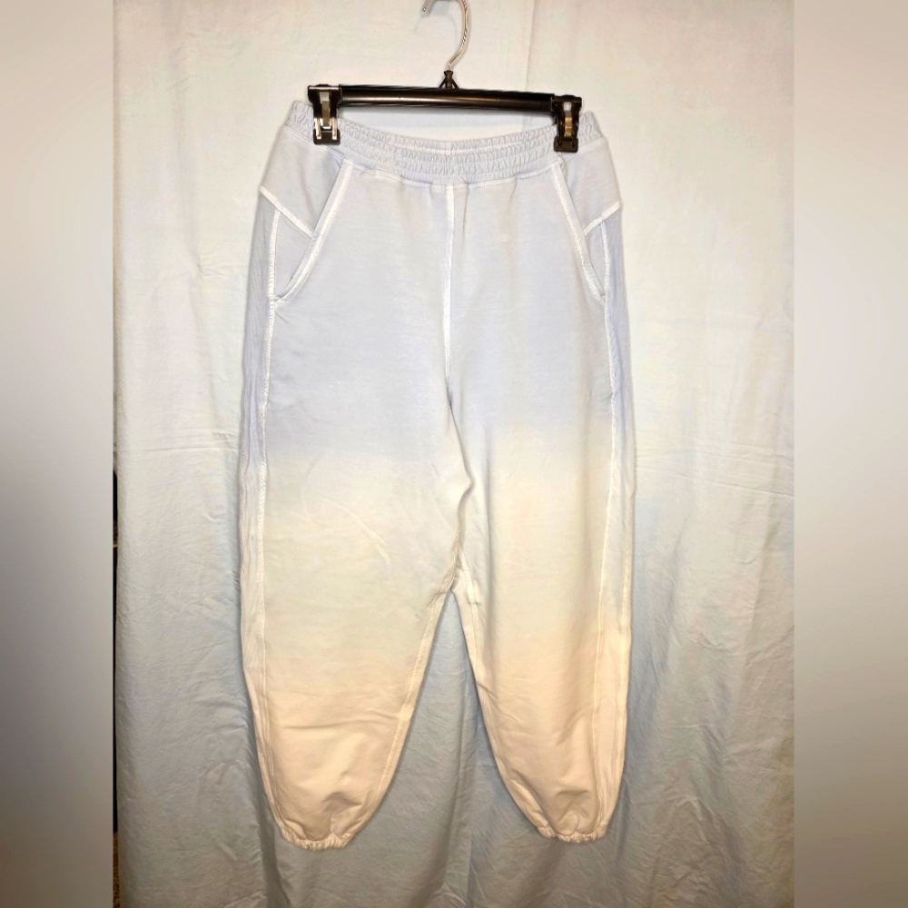 Lululemon LA Super High Rise Jogger in Blue Linen Ombre Wash - Size M-L